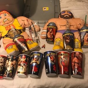 Wwe stuffed people and cups